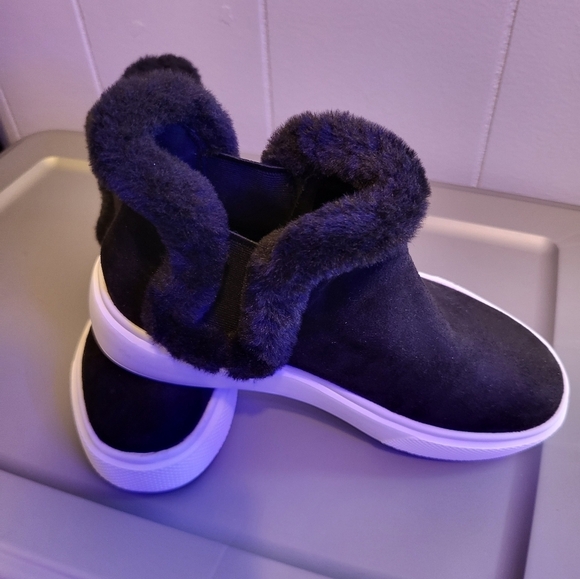 NWT Nine West Chelsea 7 Faux Fur comfortable boots - Picture 10 of 12